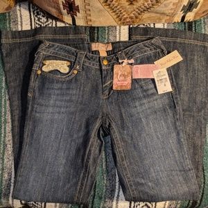 NWT Junior Lacy Jeans